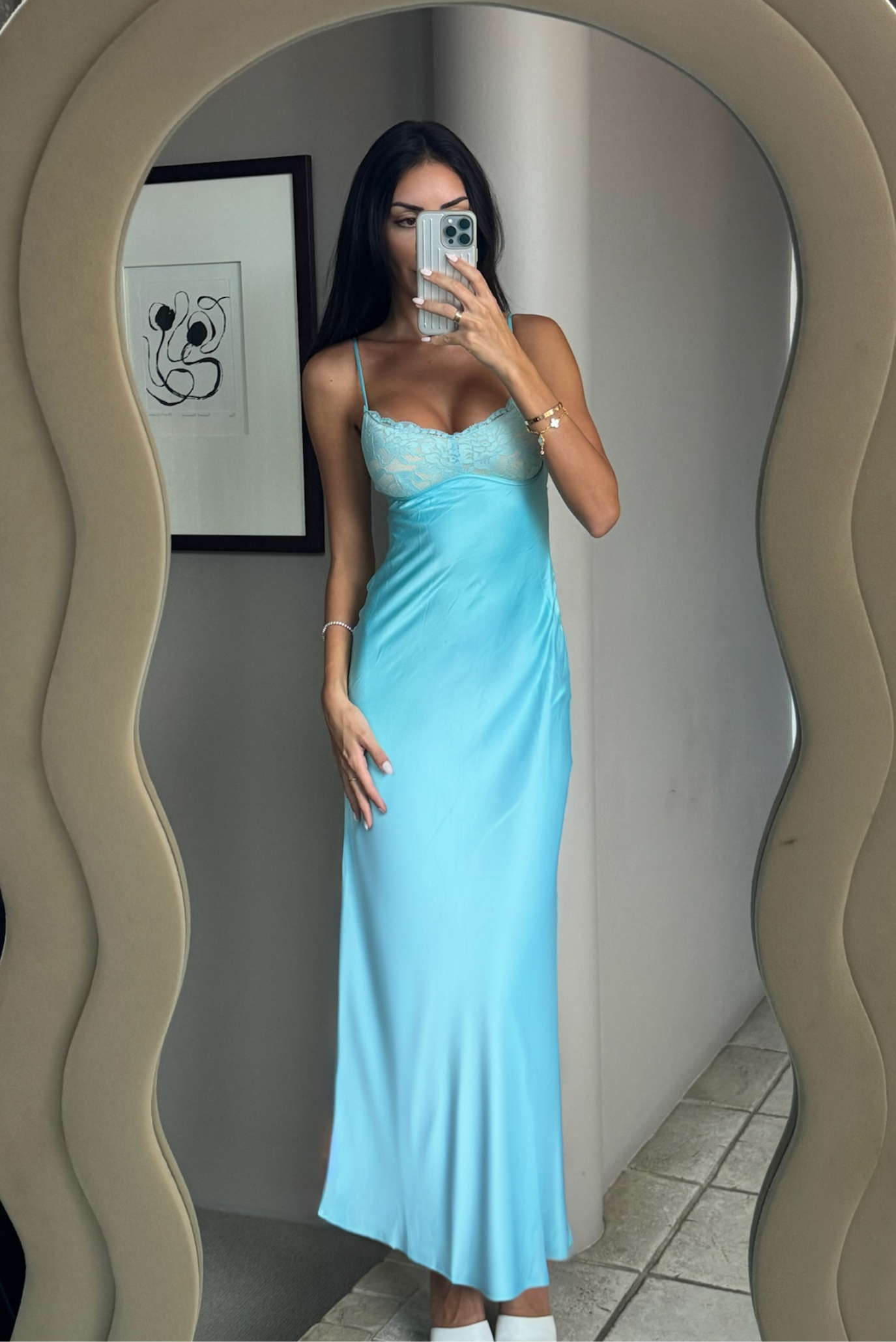 Sydney Maxi